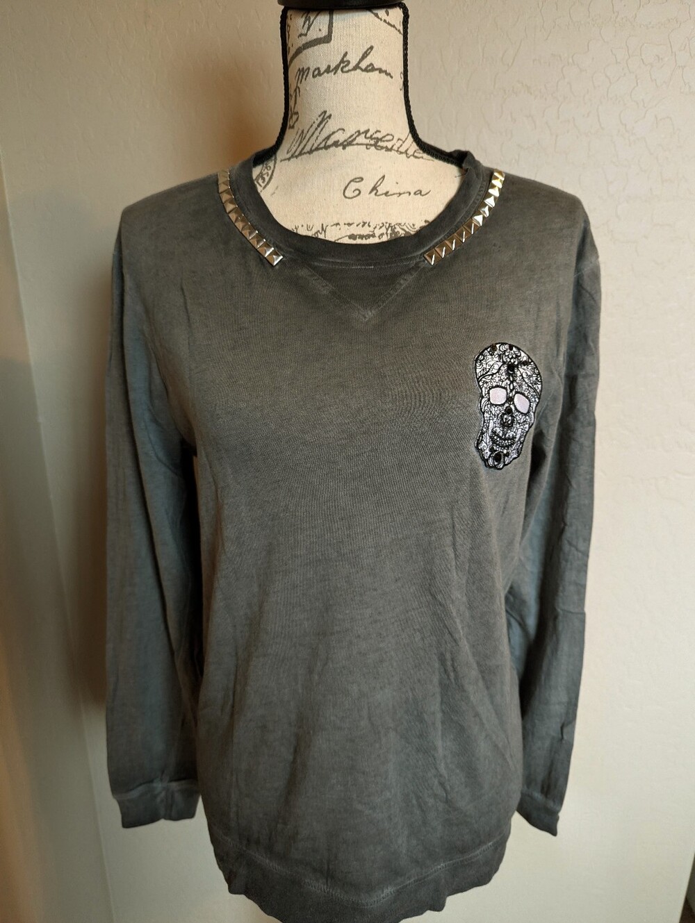 Studs And Skulls Rocker Goth Shirt By M|F Ladies Medium Long Sleeve